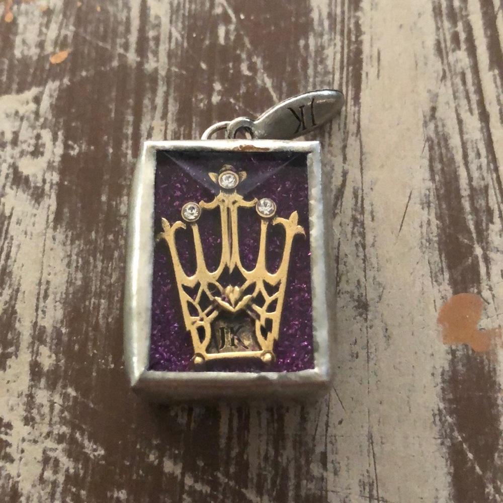 Jewel Kade Crown Oh So Lovely Charm